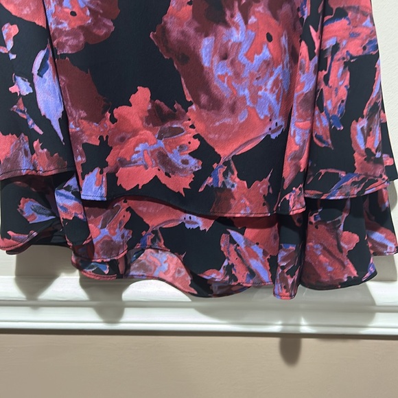 Aqua Red and Purple Asymmetrical Sleeveless Tank Top - Picture 3 of 4